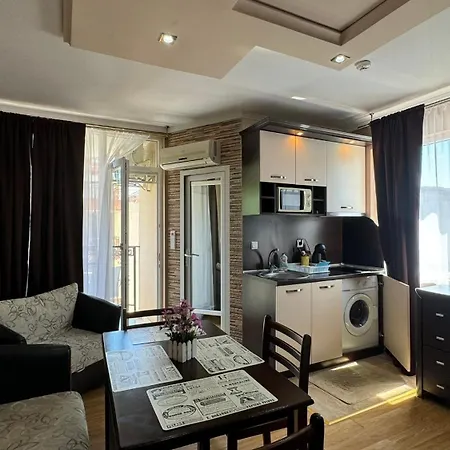 Bratanov Bahami Apartment